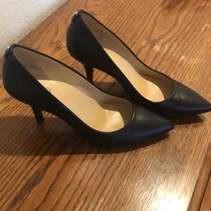 Michael Kors black heels size 7